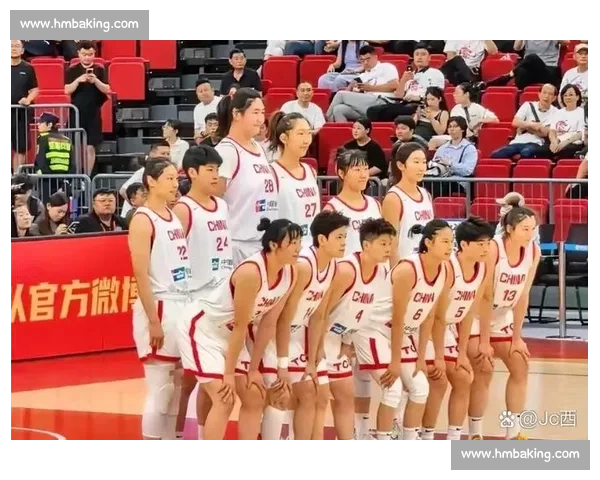 中国女篮迎战加拿大强敌之夜 韩旭李梦联手冲击热身赛关键胜利